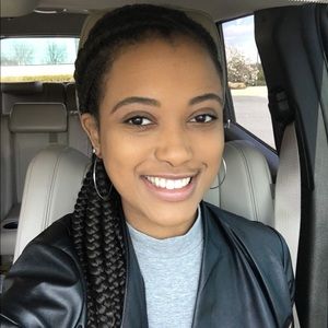 Meet your Posher, Maia